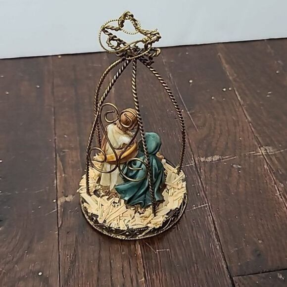 Vintage Nativity Holy Family Ceramic Christmas Tree Ornament - Picture 4 of 7